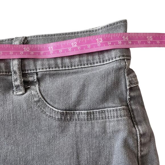Hollister Womens Jean Shorts Juniors Size 9 High Rise Gray Denim Stretch Shorts - Picture 4 of 7
